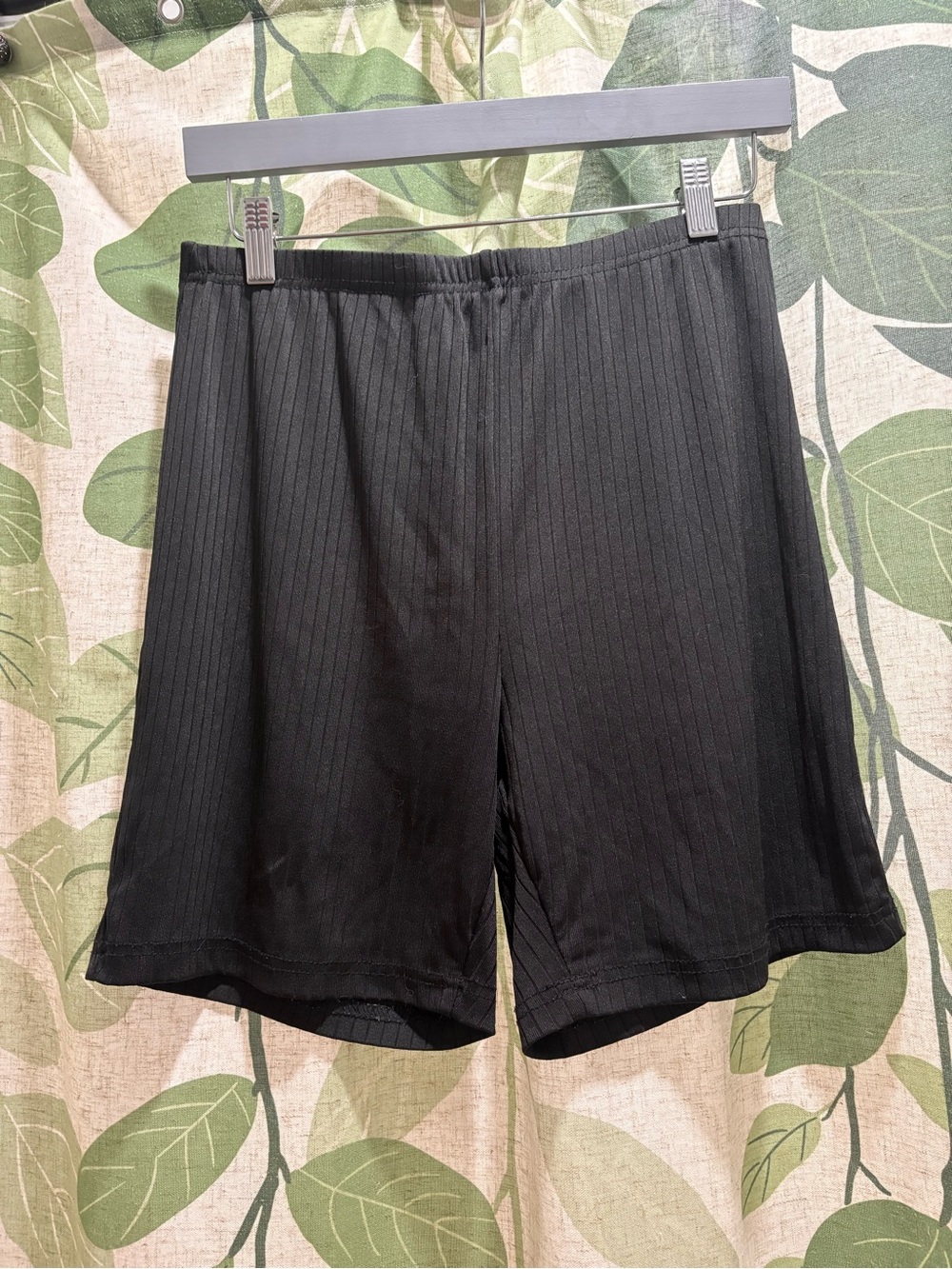 Women's Black Ribbed Athletic Shorts with Elastic Waistband